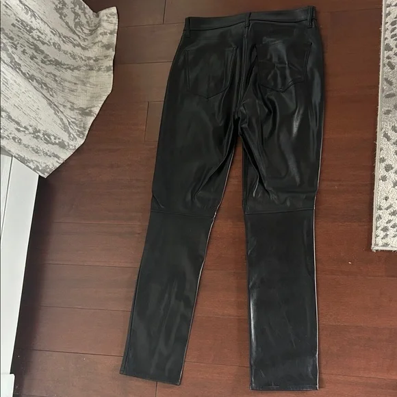 Gap Vintage Slim High Rise Faux Leather Jean Size 29/8 Tall - Picture 3 of 3